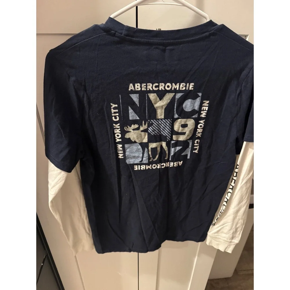 Abercrombie Kids Navy  Layered Long Sleeve Graphic T-Shirt NYC 92 Size 13/14 NWT - Picture 7 of 7
